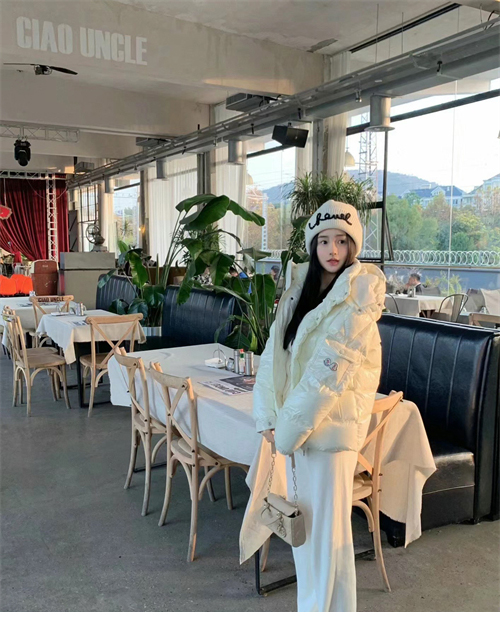 몽클레어 마야 Maya 70 숏 다운 패딩 자켓