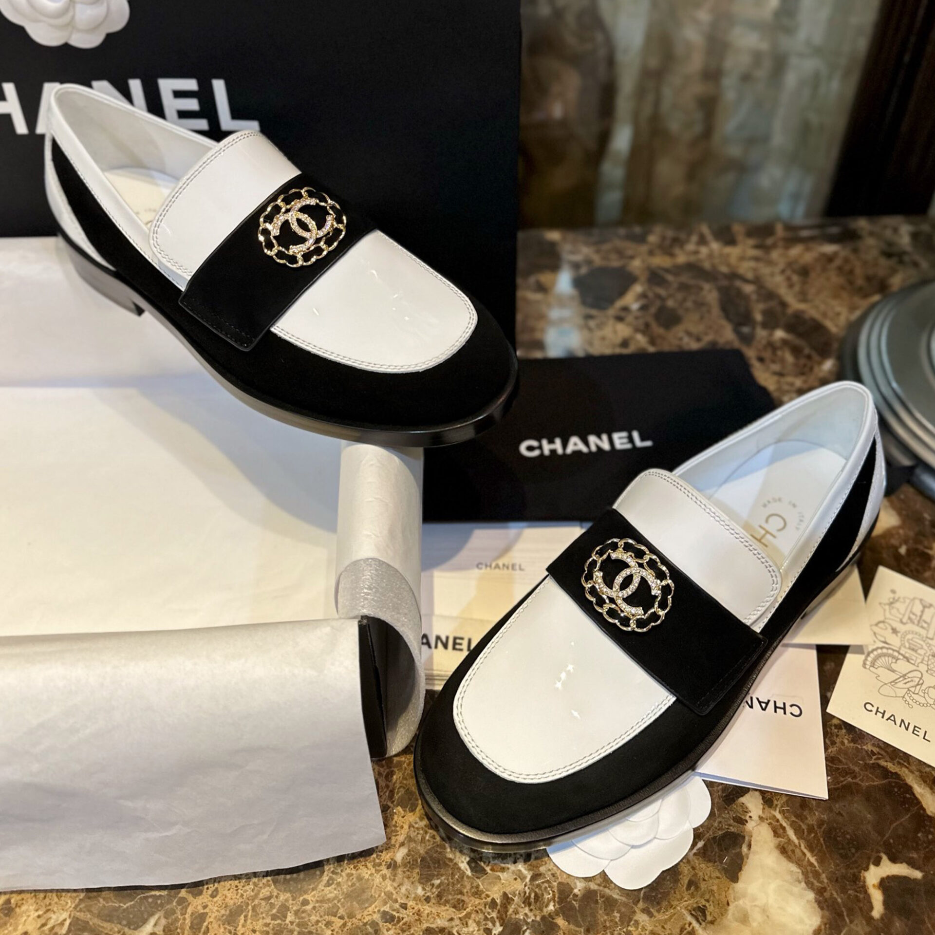 샤넬 22K 배색 페이던트 CC로고 로퍼 “35SIZE – 41SIZE”