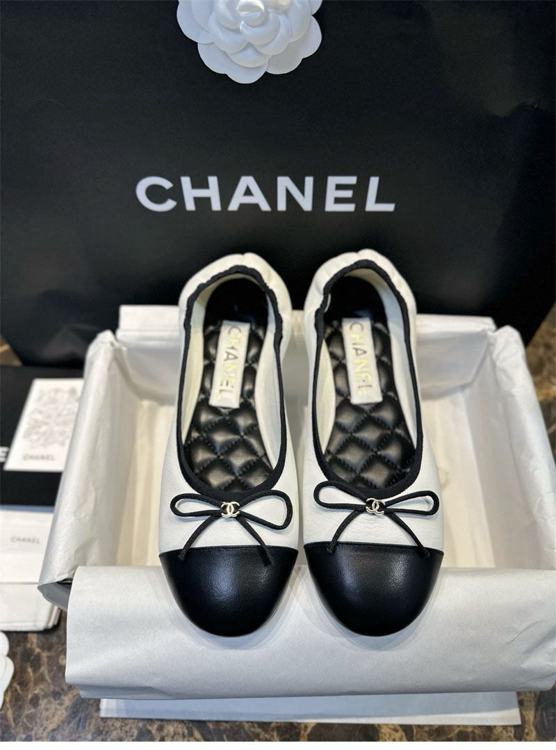 샤넬 25C 투톤 발레리나 플랫 슈즈