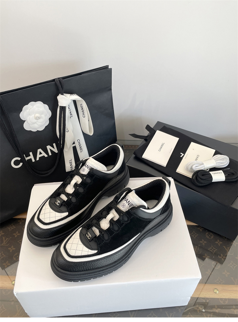 샤넬 25B 퀼팅 스니커즈