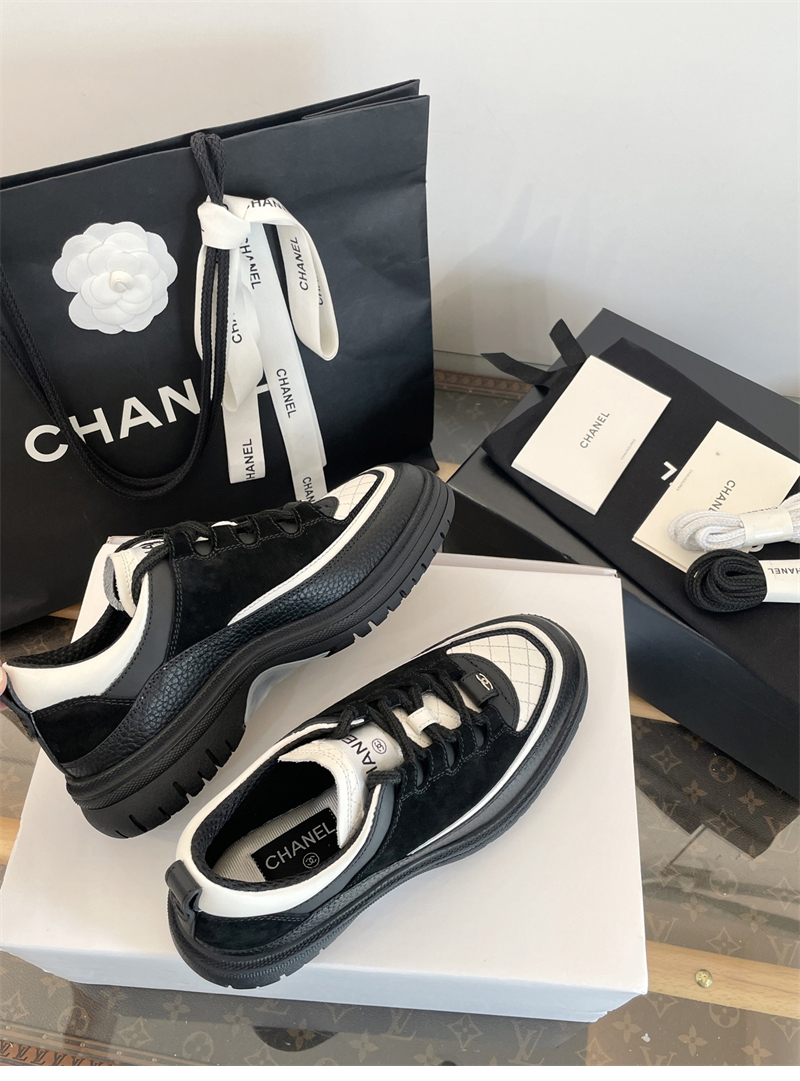 샤넬 25B 퀼팅 스니커즈