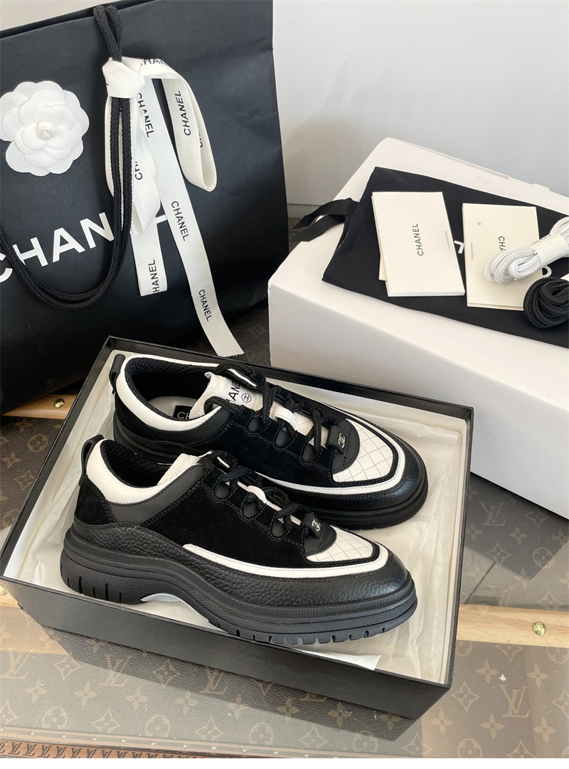 샤넬 25B 퀼팅 스니커즈