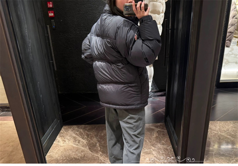 몽클레어 그레노블 Semur 세르누르 숏 다운 패딩 자켓