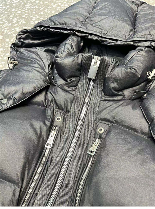 몽클레어 지니어스 알릭스 포레스트 FOREST 숏 다운 패딩