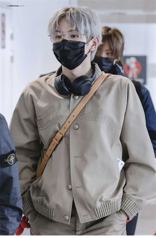 루이비통 엠브로이더드 코튼 블렌드 블루종 보머