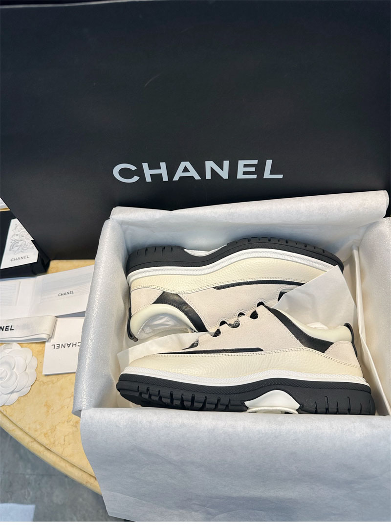 샤넬 25c 스니커즈 화이트