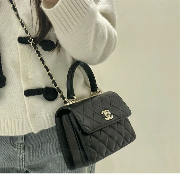 샤넬 트렌디CC 퀼팅 탑핸들 미니