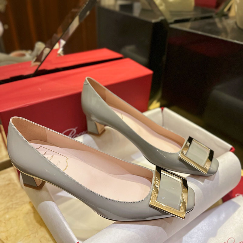 로저 비비에 트럼펫 메탈 버클 펌프스4.5cm