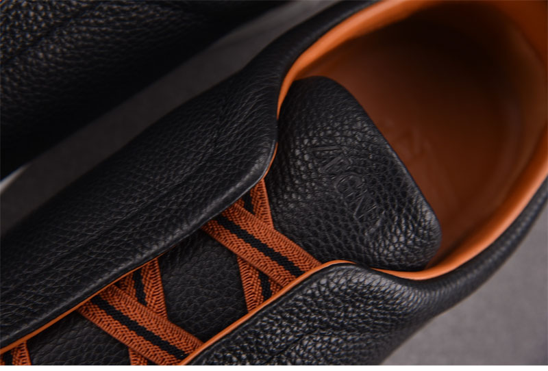 제냐 블랙 디어스킨 트리플 스티치 스니커즈