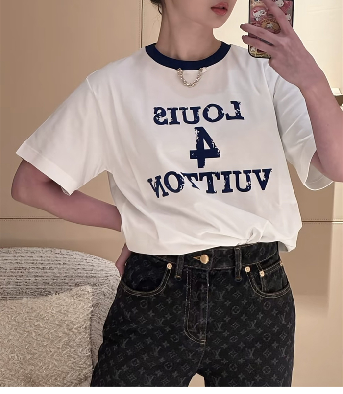 루이비통 Louis 4 Vuitton 크루넥 체인 반팔 티셔츠