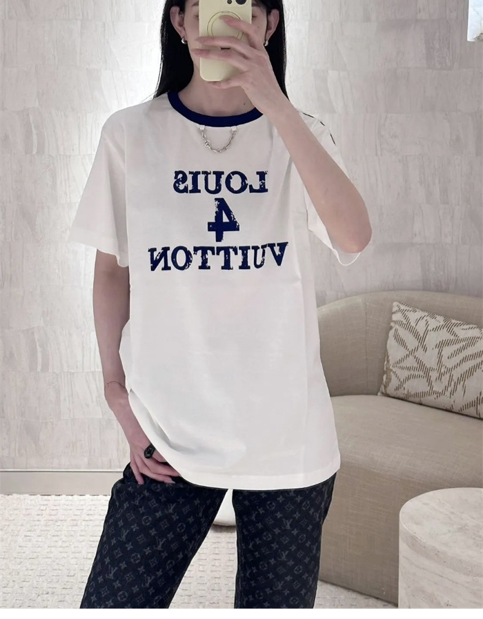 루이비통 Louis 4 Vuitton 크루넥 체인 반팔 티셔츠