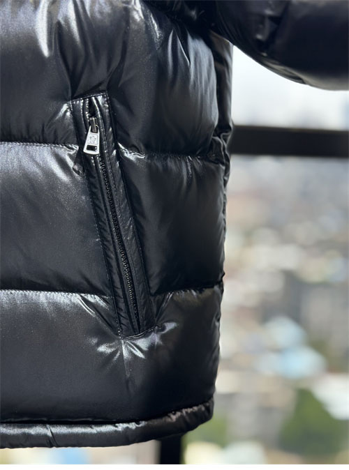 몽클레어 마야 Maya 숏 다운 패딩 자켓