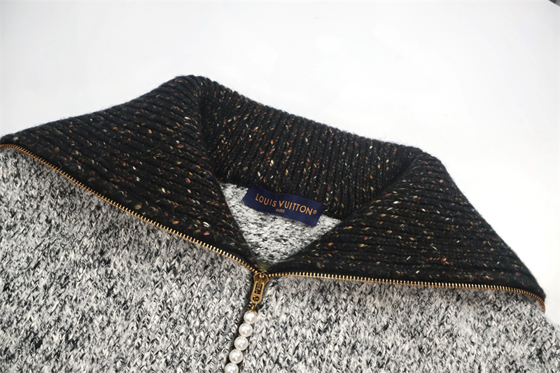 루이비통 x 니고 LV 자수 지퍼 니티드 블루종 자켓