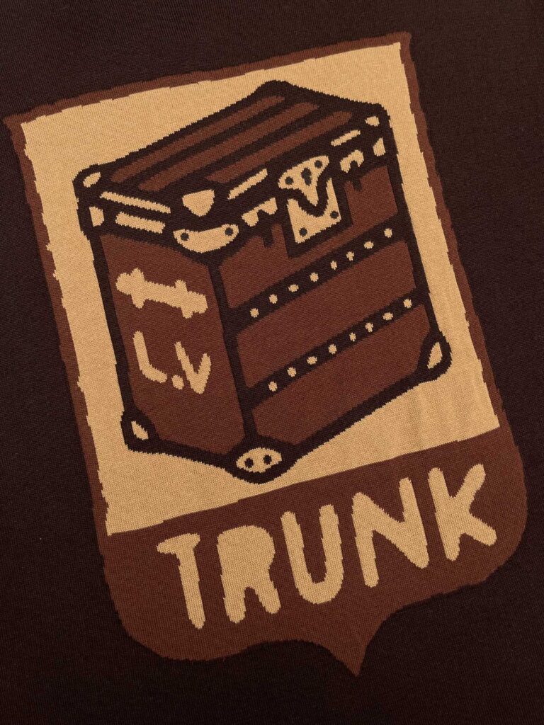 루이비통 24SS LV 로고 트렁크 니트 반팔티셔츠 브라운