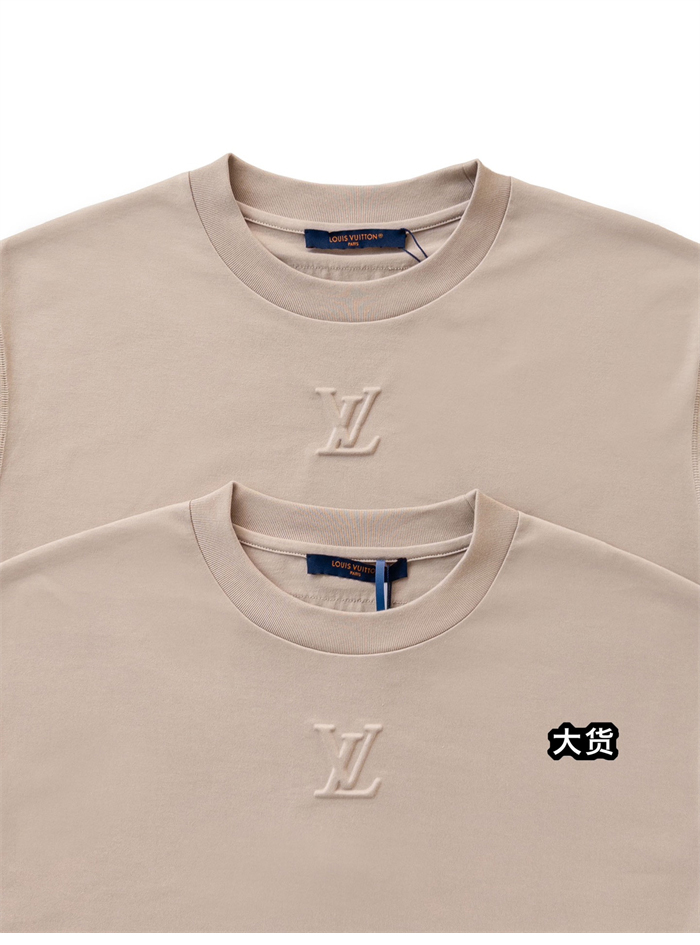 루이비통 엠보스드 LV 반팔 티셔츠