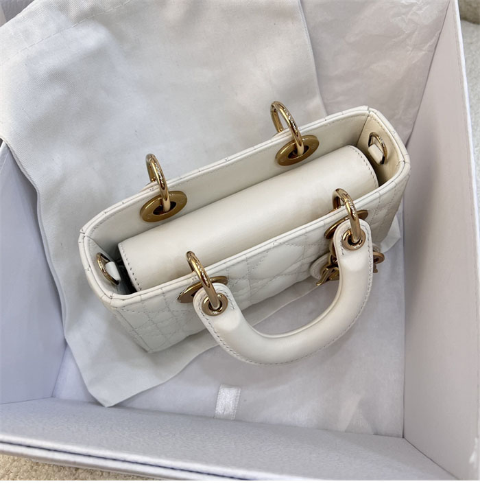 디올 레이디 D-조이 마이크로 백 라떼 까나쥬