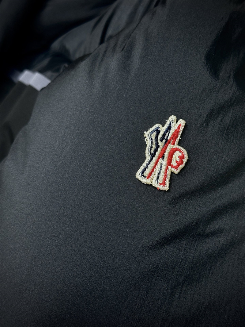 몽클레어 그레노블 Mandres 만드레스 다운 후드 패딩 자켓