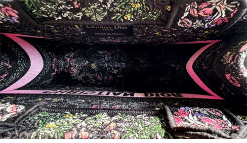 디올 북 토트백 어라운드 더 월드 블랙 멀티