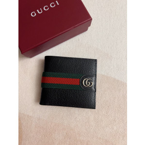 Gucci 834792