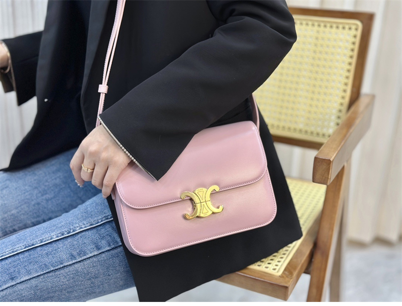 셀린느 틴 트리옹프 백 샤이니 카프스킨 파스텔 핑크