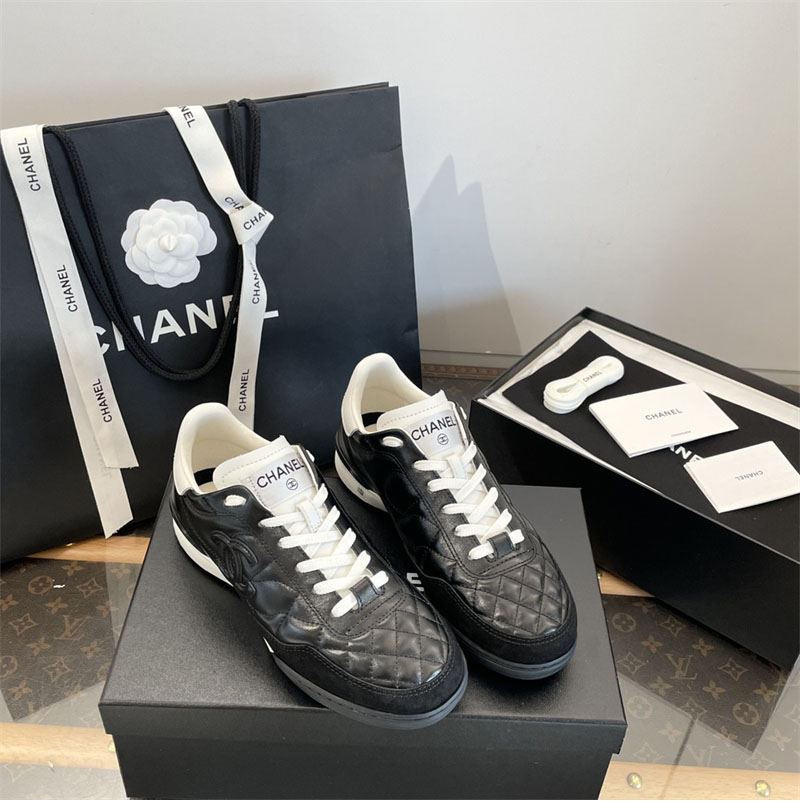 샤넬 24 CC로고 퀼팅 스니커즈