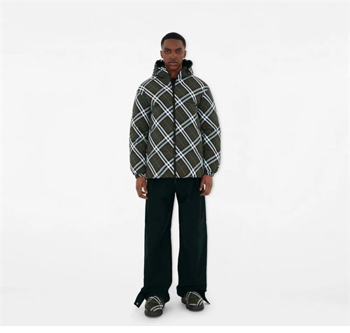버버리 리버시블 체크 나일론 퍼퍼 자켓 2컬러