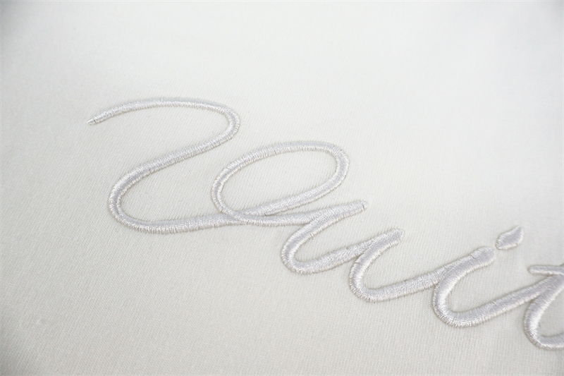 루이비통 엠벨리시드 시그니처 반팔 티셔츠