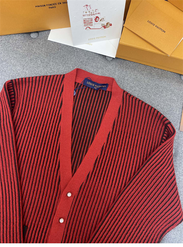 루이비통 x 박서보 울 가디건