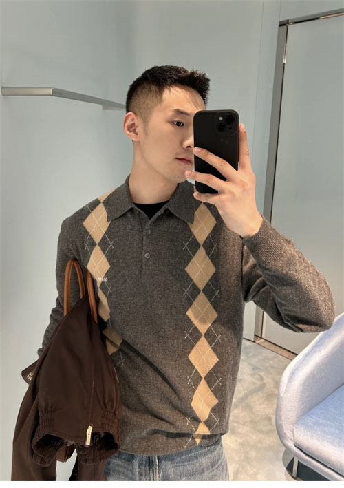 미우미우 로고 아가일 캐시미어 폴로 셔츠