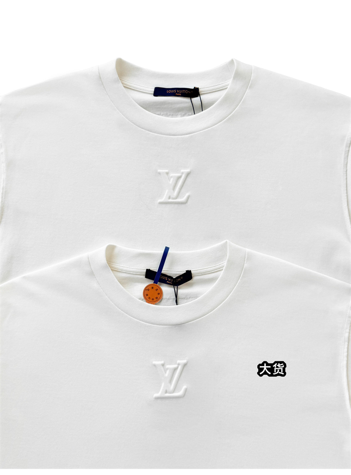 루이비통 엠보스드 LV 반팔 티셔츠