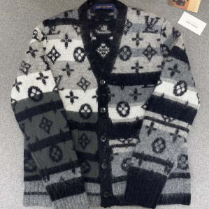 루이비통 모노그램 모헤어 니트 가디건