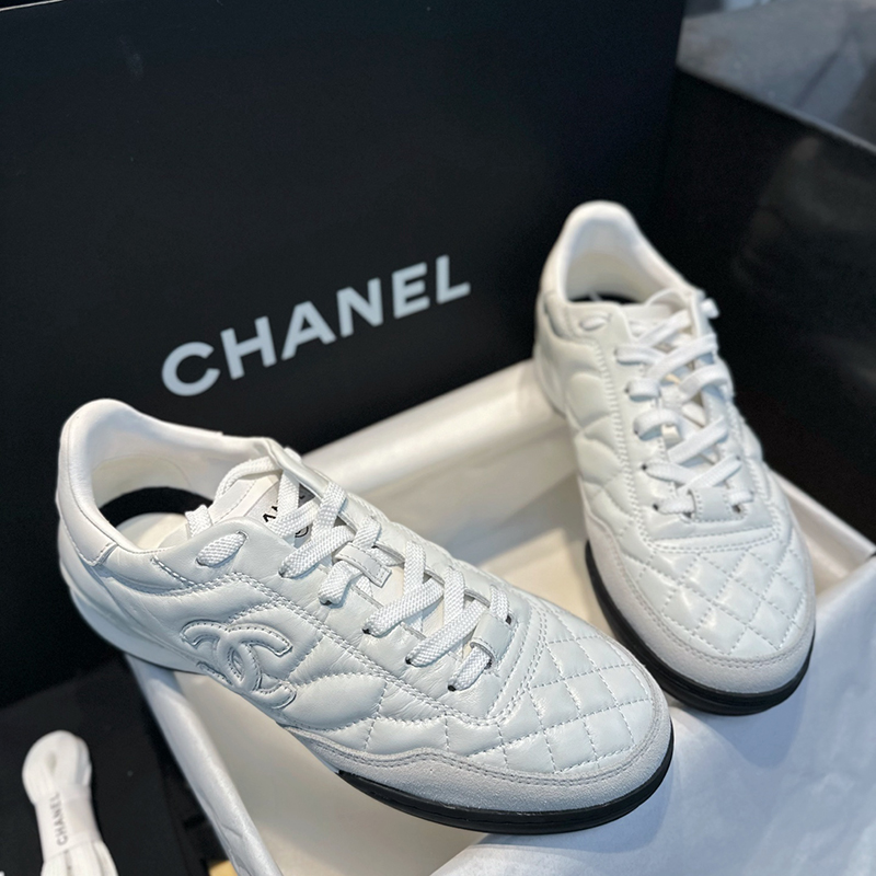 샤넬 24A CC로고 스니커즈