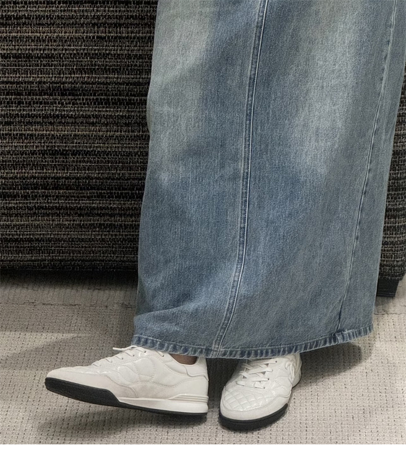 샤넬 24A CC로고 스니커즈