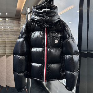 몽클레어 몽벨리아르 Montbeliard 다운 패딩 자켓