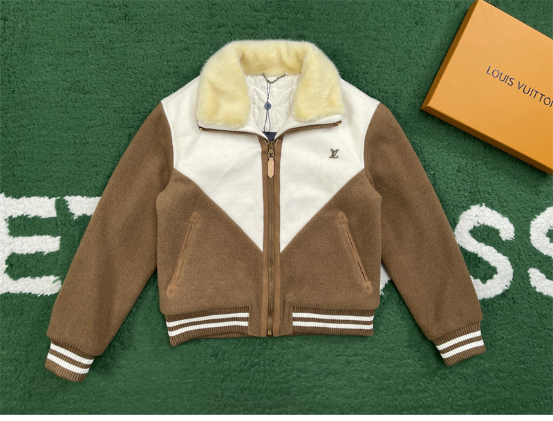 루이비통 모노그램 블루종 위드 시어링 카라 자켓（레어）