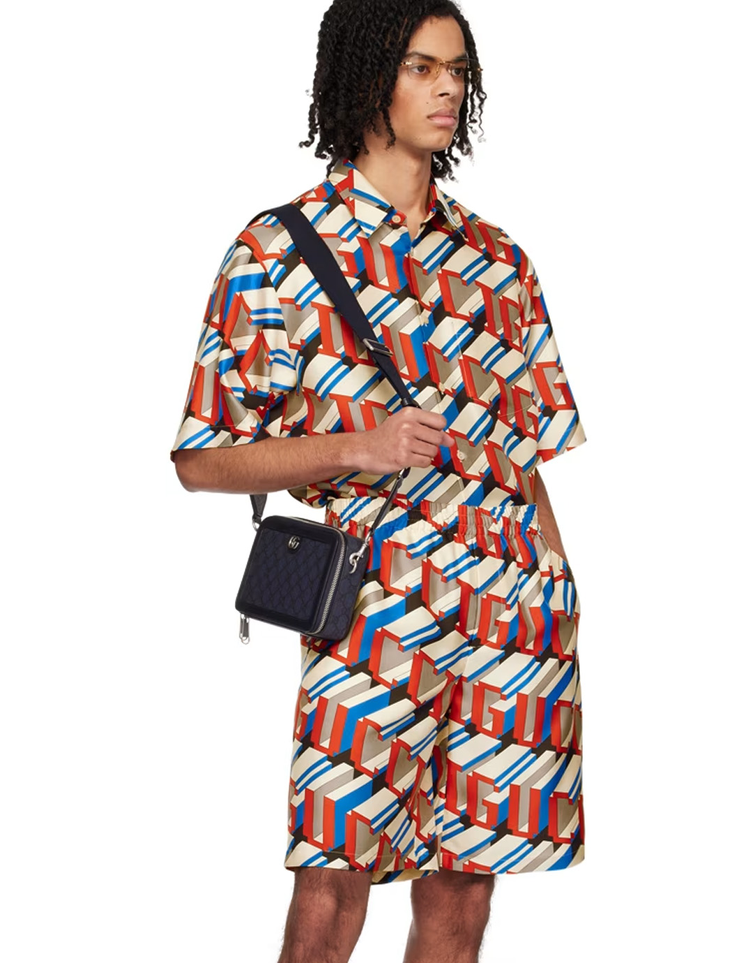 구찌 멀티컬러 픽셀 3D 프린트 숏 팬츠