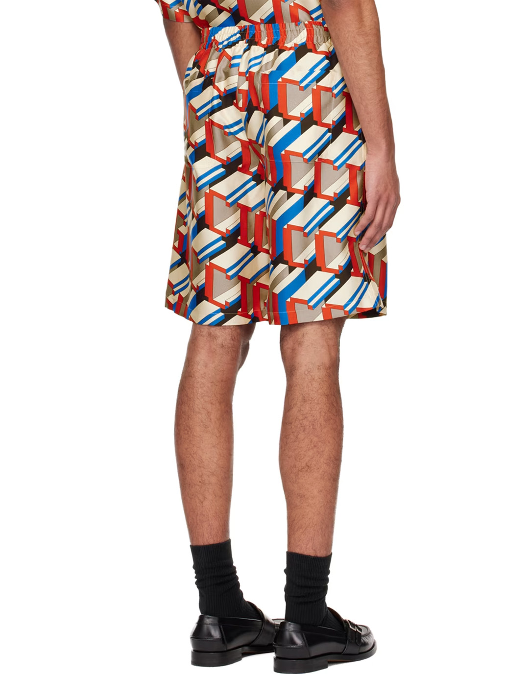 구찌 멀티컬러 픽셀 3D 프린트 숏 팬츠