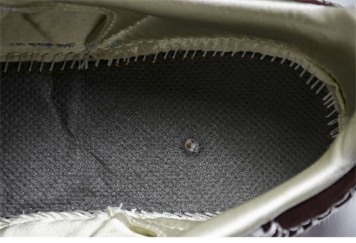 아디다스x웨일즈보너 포니 토널 삼바 크림 화이트 미스테리 브라운 스니커즈