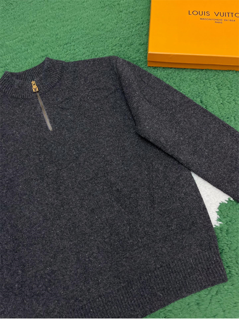 루이비통 x 박서보 모노그램 자카드 울 하프집업 풀오버 니트