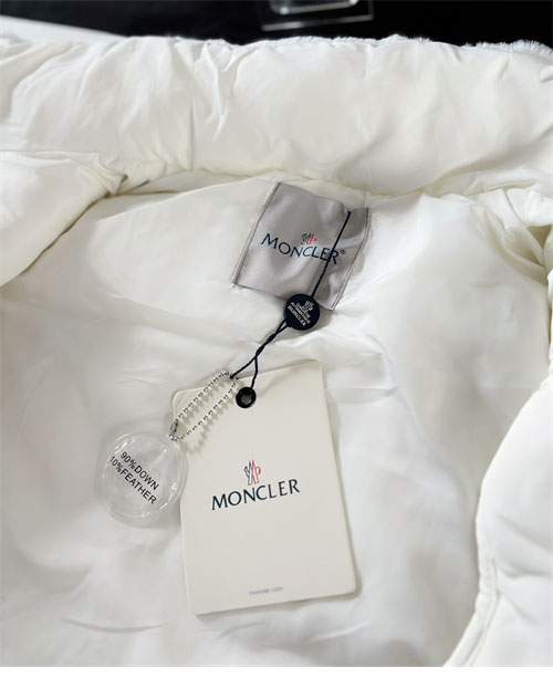 몽클레어 아르크 Arques 다운 패딩 베스트