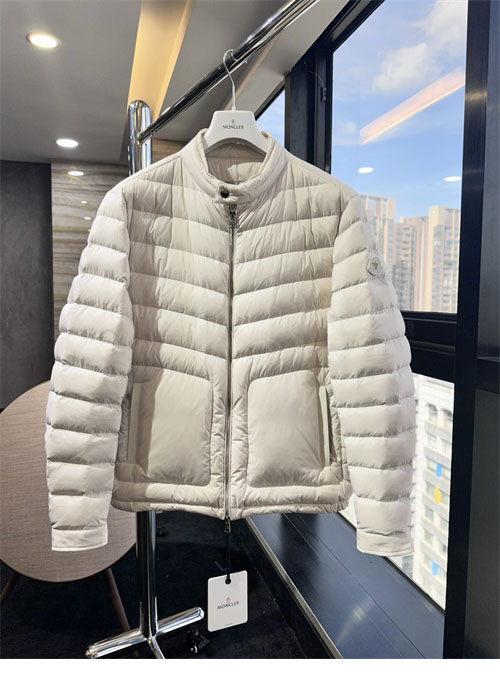 몽클레어 마우린엔느 Maurienne 다운 경량 패딩