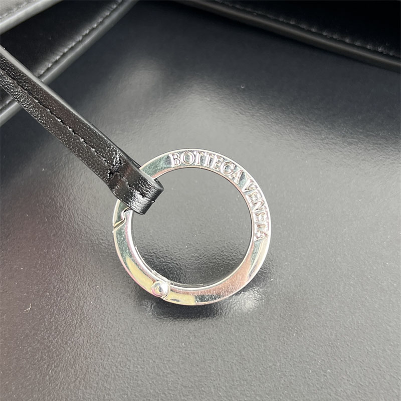 보테가 베네타 인트레치아토 토트백 “ 2 COLOR ”