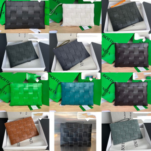 보테가베네타 카세트 파우치 클러치백 “ 13 COLOR ”