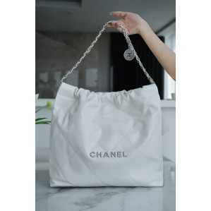 Chanel 22 Medium
