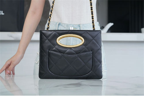 샤넬 램스킨 체인 클러치 크로스백