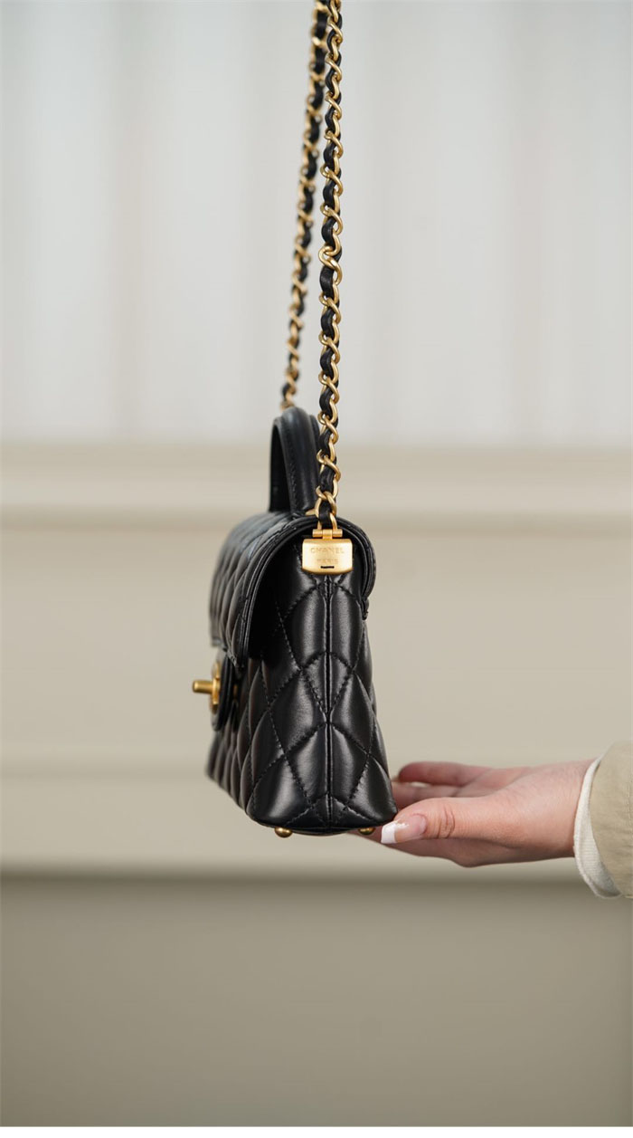 샤넬 25p 탑핸들 골드 메탈 스몰 플랩 백