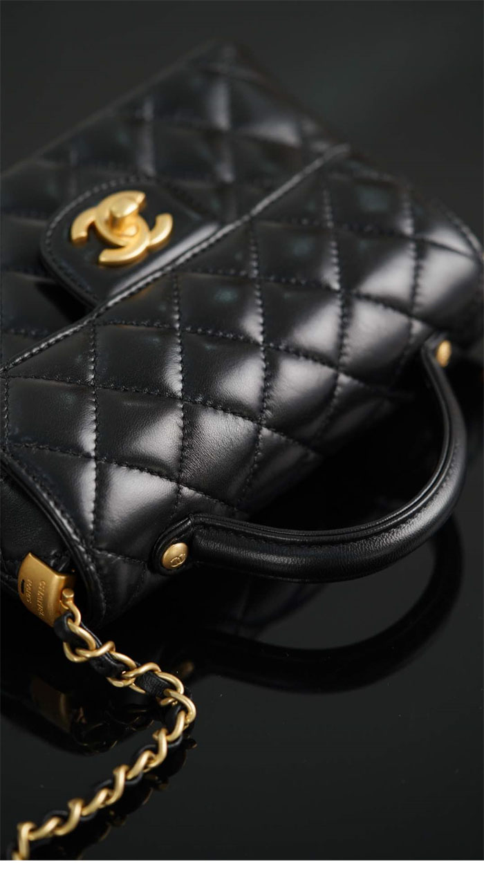 샤넬 25p 탑핸들 골드 메탈 스몰 플랩 백