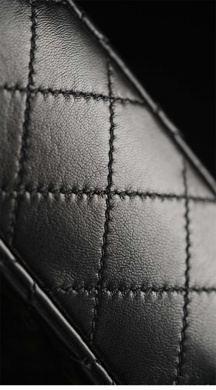 샤넬 25p 탑핸들 골드 메탈 스몰 플랩 백