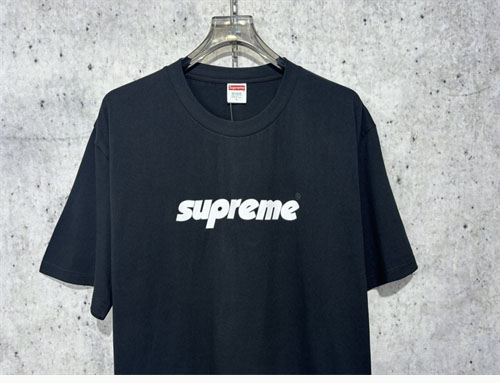 슈프림 WEEK9 핀라인 반팔 2컬러