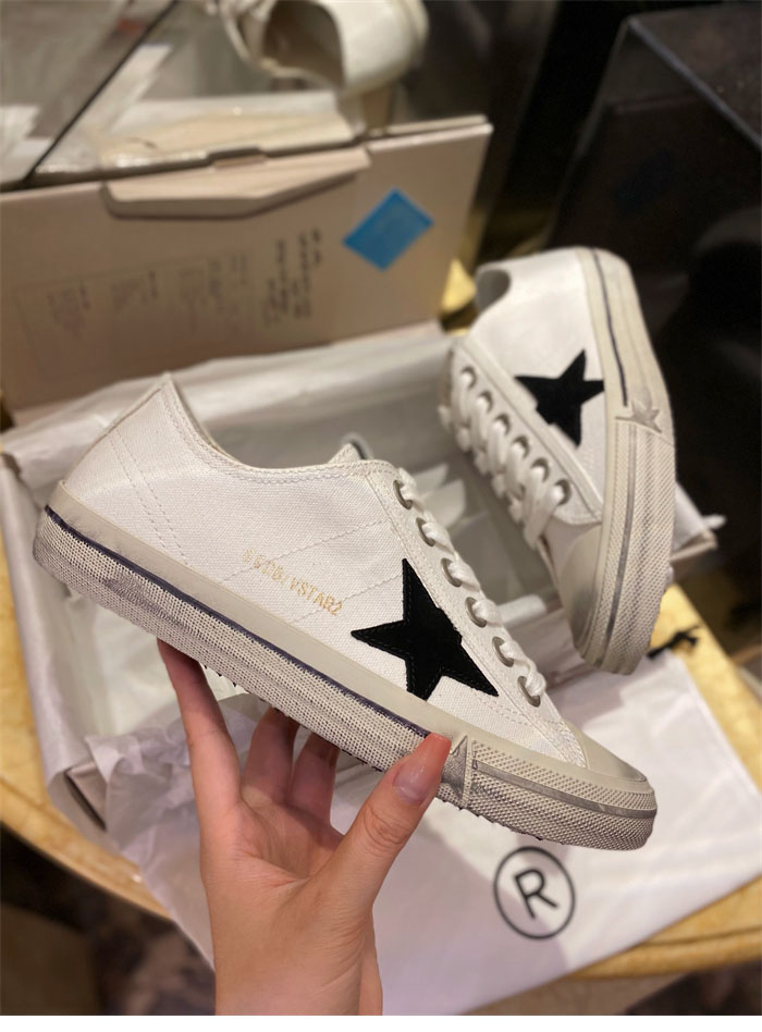 골든구스 Vstar2 블랙스타 스니커즈